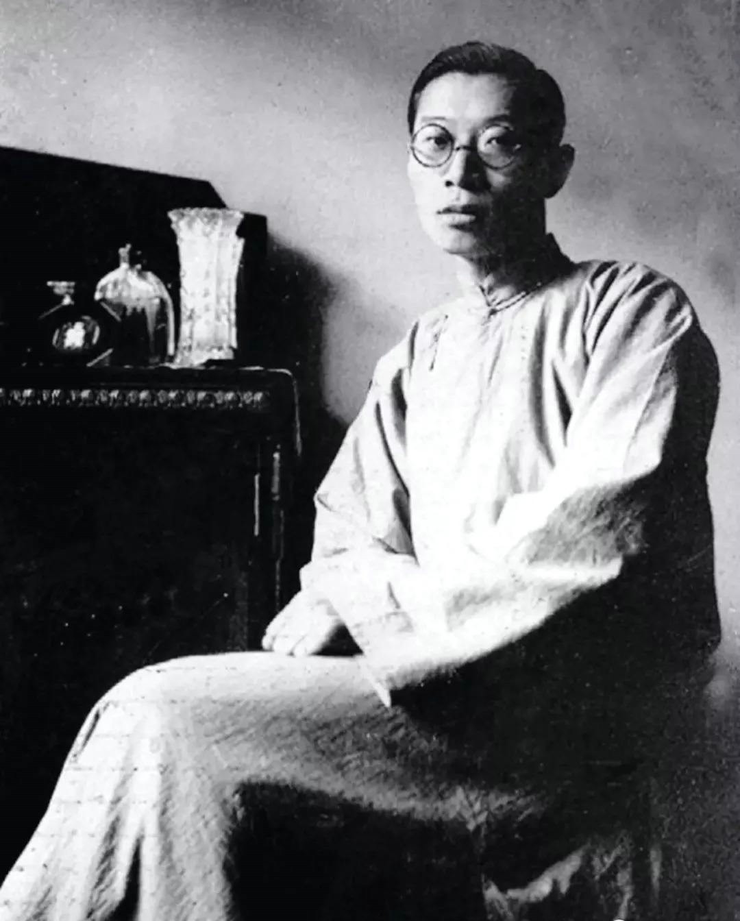 付雷：1934年2月