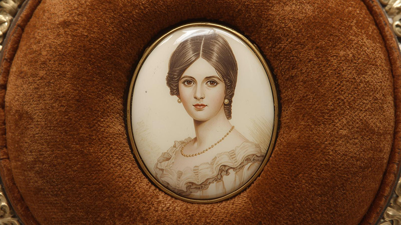 奥斯汀的“象牙微雕”文学创作手法